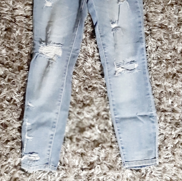 Cello Jeans new  size 7 light blue wash - Picture 3 of 3